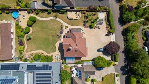 Photo 25- click for photo gallery